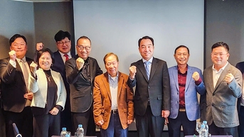 Đoàn công tác Xúc tiến đầu tư thương mại Vĩnh Long làm việc với Tập đoàn FBH Media Company