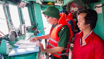 Phát hiện 2 tàu cá vi phạm IUU trên vùng biển Tây Nam