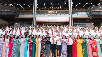 គណៈប្រតិភូចំនួន២០០នាក់នៃមហាសន្និបាតបក្សទីក្រុងហូជីមិញលើកទី១បានមកទស្សនា និងធ្វើការនៅ VNG