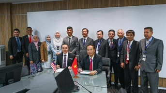 Việt Nam - Malaysia hợp tác chống khai thác hải sản bất hợp pháp