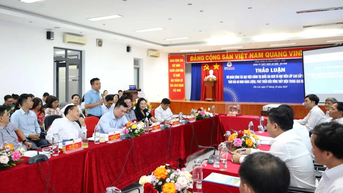 Đoàn cán bộ, học viên Học viện Chính trị Quốc gia Hồ Chí Minh thăm và làm việc tại Công ty Thủy điện An Khê-Ka Nak