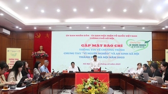 Gần 40 tỷ đồng ủng hộ Quỹ “Vì người nghèo” thành phố Hà Nội