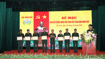 Cục Xăng dầu: Bế mạc khóa bồi dưỡng nhân viên xăng dầu toàn quân năm 2025