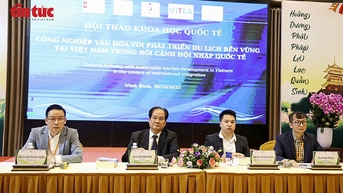 Phát triển công nghiệp văn hoá gắn với du lịch - tạo giá trị gia tăng cho điểm đến Việt Nam