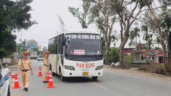 Hải Phòng kiểm tra, xử lý xe tải biển trắng 'núp bóng' kinh doanh vận tải