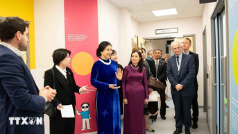 Phu nhân Tổng Bí thư thăm cơ sở y tế hiện đại hàng đầu nước Anh