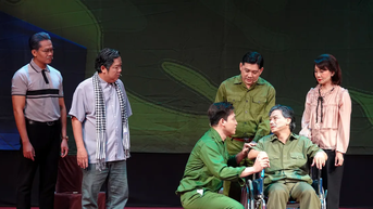 Suất diễn đặc biệt của vở kịch “Đồng chí”
