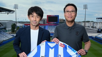 Bị sa thải đột ngột, cựu HLV đội tuyển Thái Lan đã có việc mới ngay tại… Thái Lan