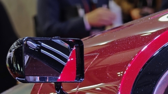 Yamaha Tricera Proto: Môtô điện 3 bánh với vô lăng