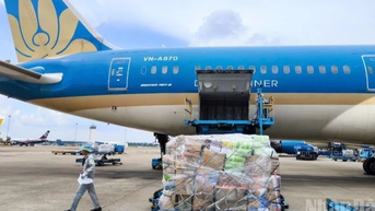 Vietnam Airlines vận chuyển miễn phí hàng hóa hỗ trợ vùng mưa lũ miền trung