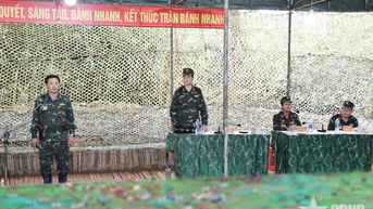 Tư lệnh Quân đoàn 34 kiểm tra diễn tập chỉ huy - cơ quan 1 bên 2 cấp của Sư đoàn 10