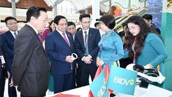 Chuyển đổi số - Từ chủ trương của Đảng đến hành động thực tiễn tại Đảng bộ Ngân hàng BIDV