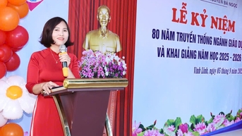 Không chỉ là chuyện tiền - lời người hiệu trưởng trong tâm bão 'lạm thu'