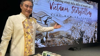 Dấu ấn lung linh từ ngôn ngữ cát của nghệ sĩ Đặng Trí Đức