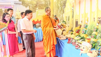 Đa dạng sản phẩm đặc trưng mùa lễ hội