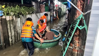 Khẩn trương di dời hàng trăm hộ dân ven sông Cà Ty đến nơi an toàn
