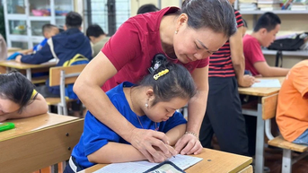 Lớp học đặc biệt của cô giáo Hòa