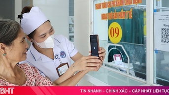 “Bỏ ví, cầm điện thoại”, người dân dần chuộng thanh toán online