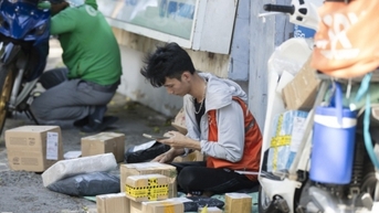 Người Việt chi gần 4 tỷ USD mua sắm trên Shopee, Lazada, TikTok Shop