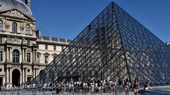 Thông tin mới về vụ trộm tại Bảo tàng Louvre