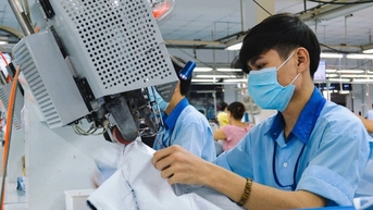 Từ 'ông lớn' ngành may, giờ Garmex Sài Gòn trông cậy vào sân pickleball