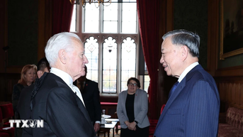 Tổng Bí thư Tô Lâm gặp Chủ tịch Thượng viện Anh, thúc đẩy hợp tác nghị viện