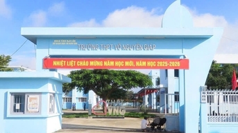 Buộc thôi việc giáo viên dạy toán 'bóp cổ' bí thư đoàn trường