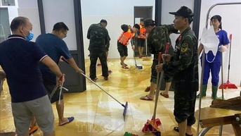 Đà Nẵng chung sức vượt lũ, khôi phục cuộc sống