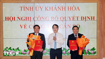 Khánh Hòa: Công bố các nghị quyết, quyết định về công tác cán bộ