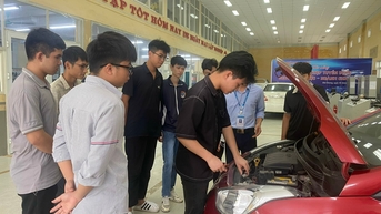 Loạt bài: Gỡ ‘nút thắt’ lao động để bứt phá - Bài cuối: Đột phá chính sách nhân lực