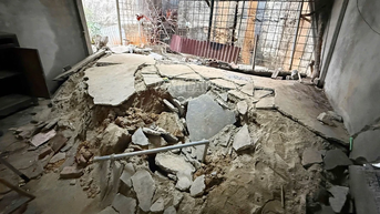 Phường Cam Đường di chuyển khẩn cấp 16 hộ dân khỏi vùng nguy hiểm sạt lở