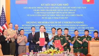 Việt Nam - Hoa Kỳ ký kết hợp tác về tăng cường khắc phục hậu quả chiến tranh