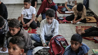 Học sinh Gaza trở lại trường