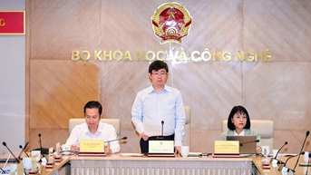 Tự chủ tuyển dụng, thỏa thuận tiền lương - chính sách mới thu hút nhân tài khoa học