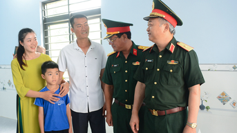 Bộ đội “bảy trăm mười” gắn bó với dân