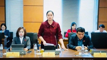 Phó Trưởng đoàn ĐBQH tỉnh Ma Thị Thúy: Cần mở rộng đối tượng bảo vệ nhóm yếu thế trên không gian mạng