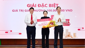 Agribank chi nhánh Trà Vinh trao 123 giải thưởng chương trình “Tiết kiệm trao tay - Mừng ngày Quốc Khánh”