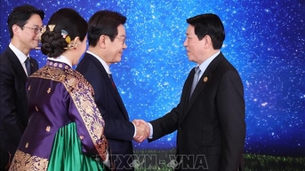 Chủ tịch nước dự chiêu đãi chào mừng lãnh đạo các nền kinh tế APEC