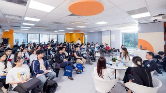 Đồng hành cùng thế hệ trẻ trên hành trình hội nhập quốc tế và chinh phục tiếng Anh