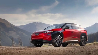 Toyota bZ4X & Subaru Solterra 2026: Sạc NACS, Plug & Charge