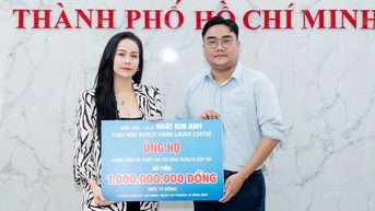 Nhat Kim Anh បរិច្ចាគ ១ពាន់លានដុង ហូង៉ុកហា ៥០០លានដុង ជួយប្រជាជនក្រោយព្យុះ Bualoi។