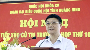 Phó Chủ tịch Quốc hội Vũ Hồng Thanh tiếp xúc cử tri Quảng Ninh