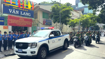 Tan Dinh Ward (HCMC) បានបង្កើតក្រុម "3 in 1" ចំនួន 20 នៅក្នុងសង្កាត់នីមួយៗ។