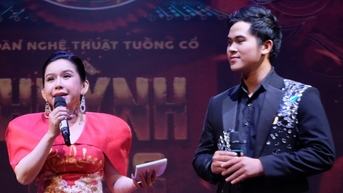 កូនប្រុសរបស់វិចិត្រករ Chieu Hung កំពុងបើកឡានឱ្យ Grab, Binh Tinh ផ្តល់ប្រាក់ខែដល់គាត់ និងទទួលយកក្រុម Huynh Long ។