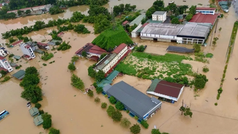 Khẩn trương tái thiết môi trường sống