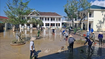 Hà Tĩnh: Gấp rút khắc phục hậu quả bão lũ, sớm đưa học sinh trở lại trường học