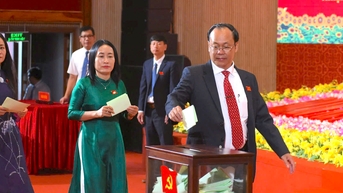 គណៈប្រតិភូផ្លូវការចំនួន១៨រូបបានចូលរួមមហាសន្និបាតជាតិលើកទី១៤របស់បក្ស