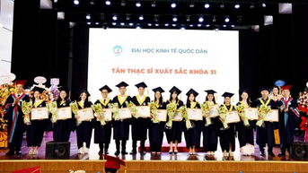국민경제대학, 784명에게 석사학위 수여