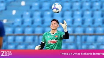 Đặng Văn Lâm hứa hỗ trợ đàn em Trung Kiên, Văn Việt