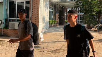 Trần Thành Trung ‘sánh bước’ cùng Vadim Nguyễn hội quân U.23 Việt Nam, Lý Đức vội tập gym